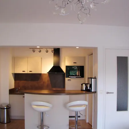 Moderne A - 50 M² - Vue Sur Jardin アパート *