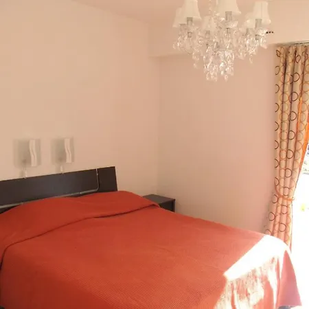 Moderne A - 50 M² - Vue Sur Jardin * アンティーブ