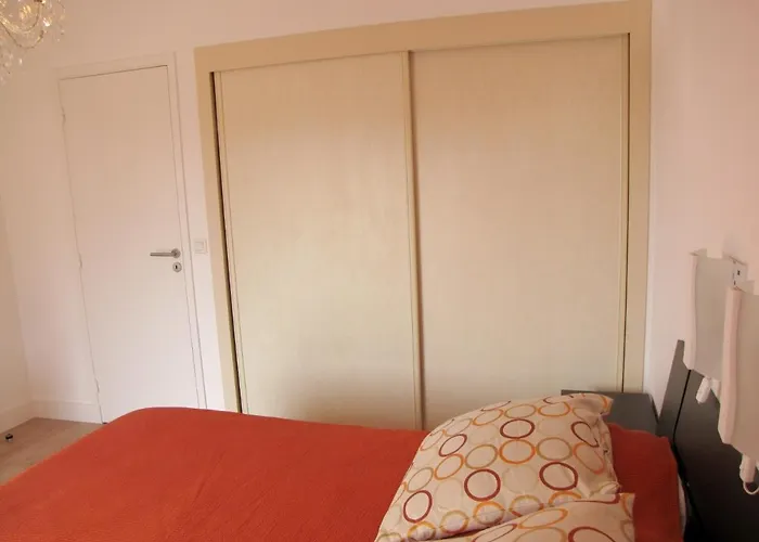 Apartment Moderne A - 50 M² - Vue Sur Jardin Antibes