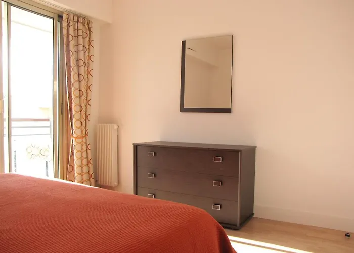 Apartment Moderne A - 50 M² - Vue Sur Jardin
