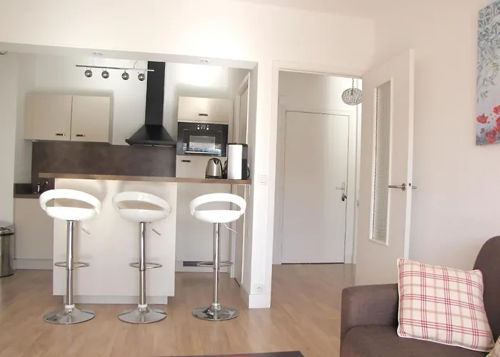 Apartment Moderne A - 50 M² - Vue Sur Jardin Antibes